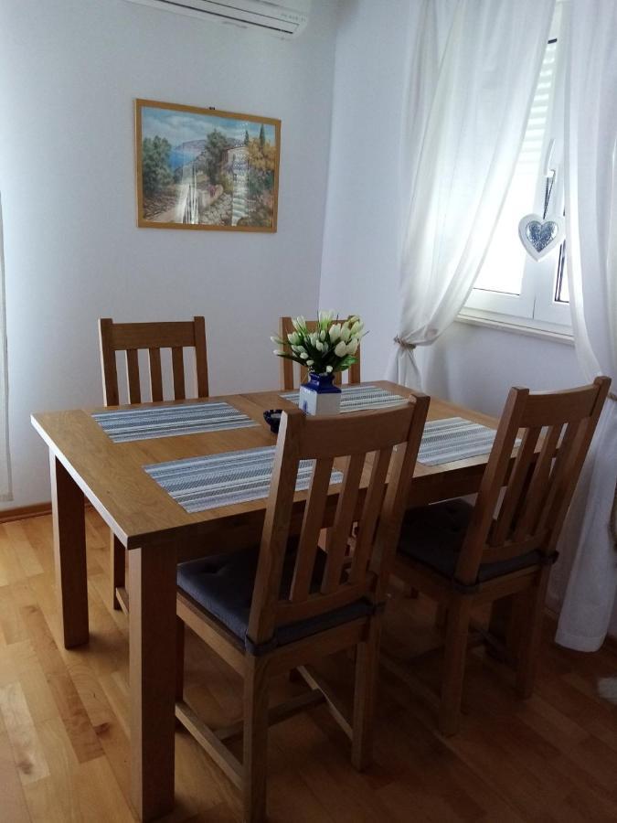 Apartman Mikola With Sea View Τρογκίρ Εξωτερικό φωτογραφία